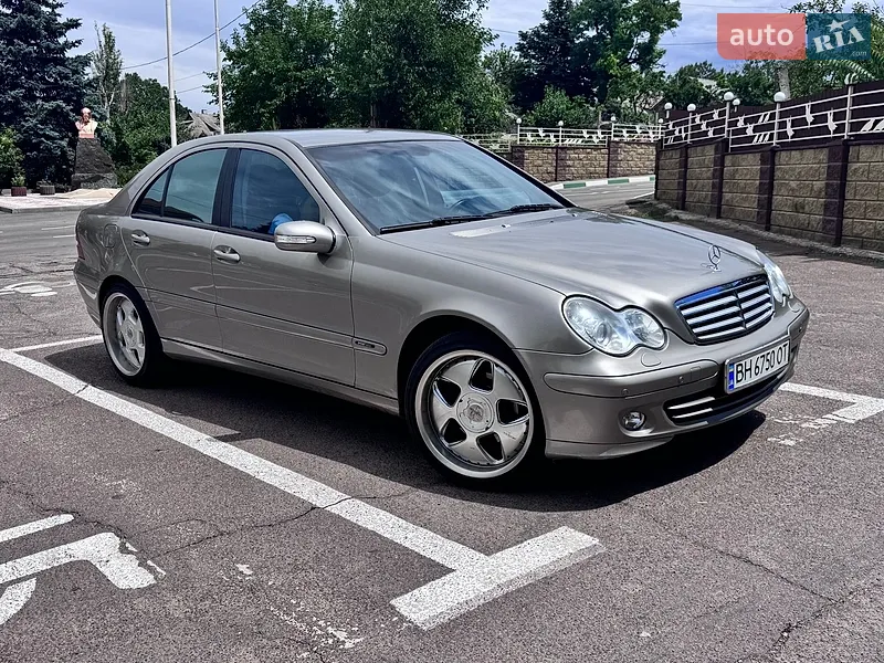 Mercedes-Benz C-Class