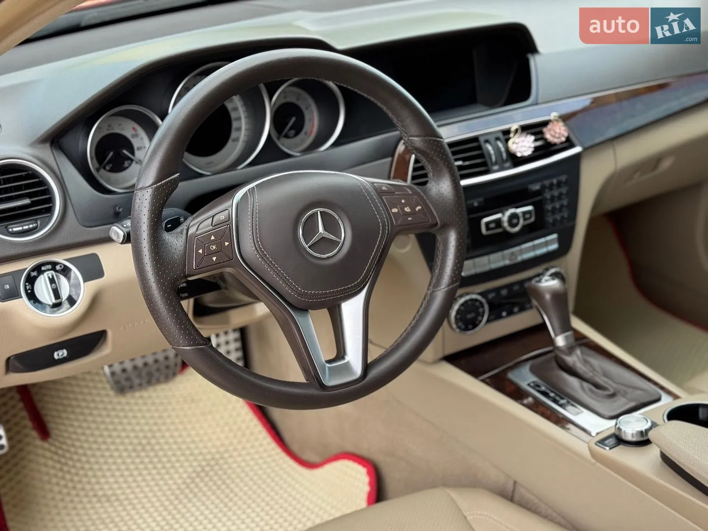 2013 Mercedes-Benz C-klasse - мініатюра 32