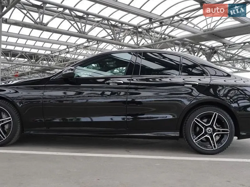 Mercedes-Benz C-Class 2021