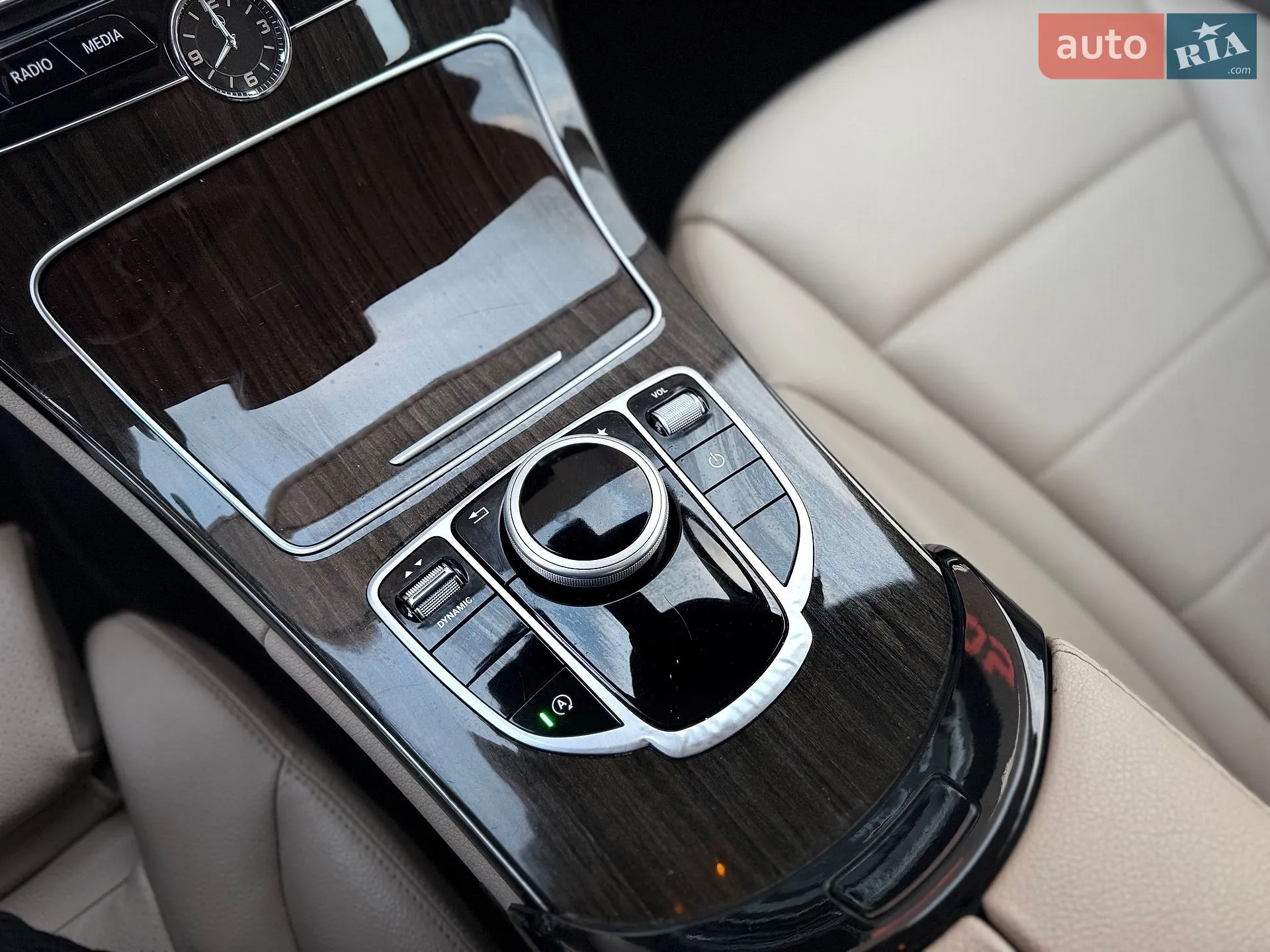 2016 Mercedes-Benz C-klasse - мініатюра 33