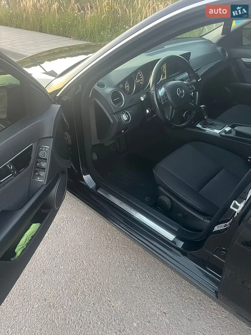 2013 Mercedes-Benz C-klasse - мініатюра 12