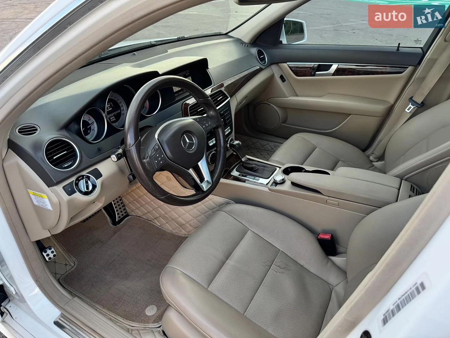 2012 Mercedes-Benz C-klasse - мініатюра 12