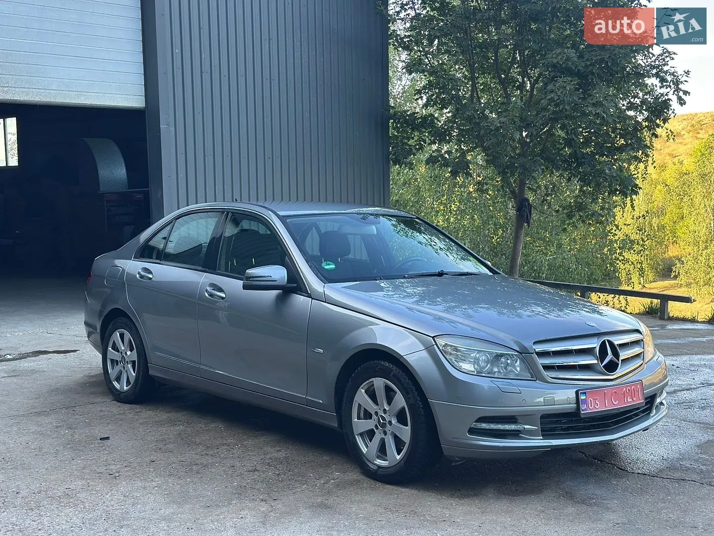 2010 Mercedes-Benz C-klasse - мініатюра 2
