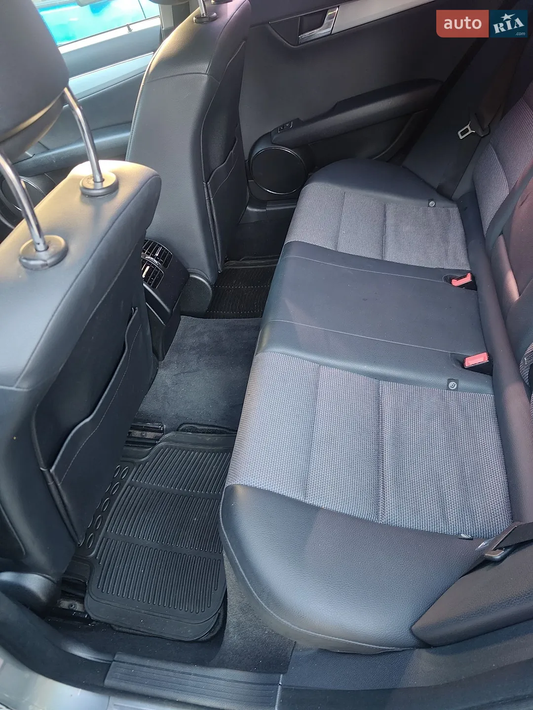 2010 Mercedes-Benz C-klasse - мініатюра 2