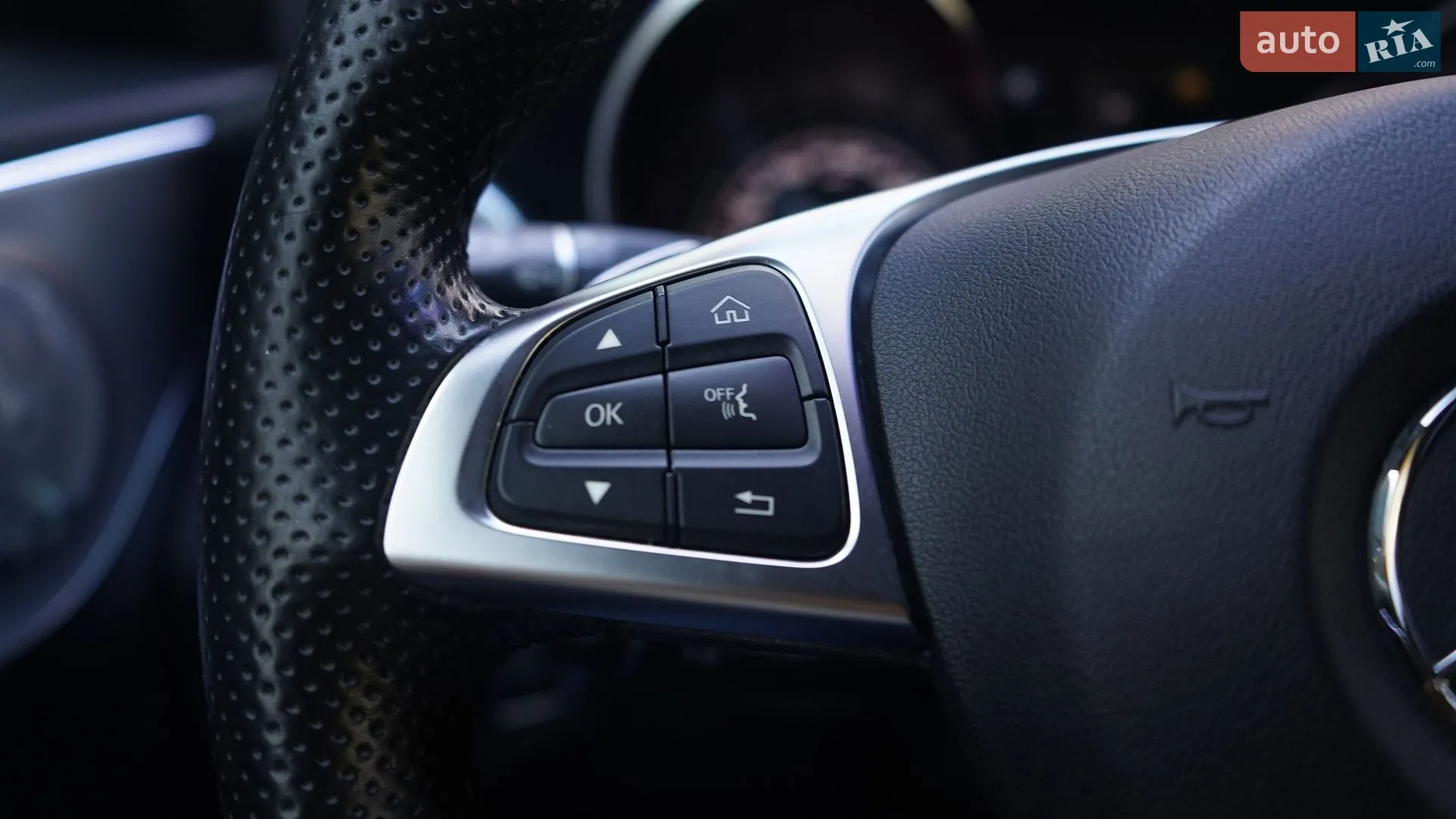 2016 Mercedes-Benz C-klasse - мініатюра 39