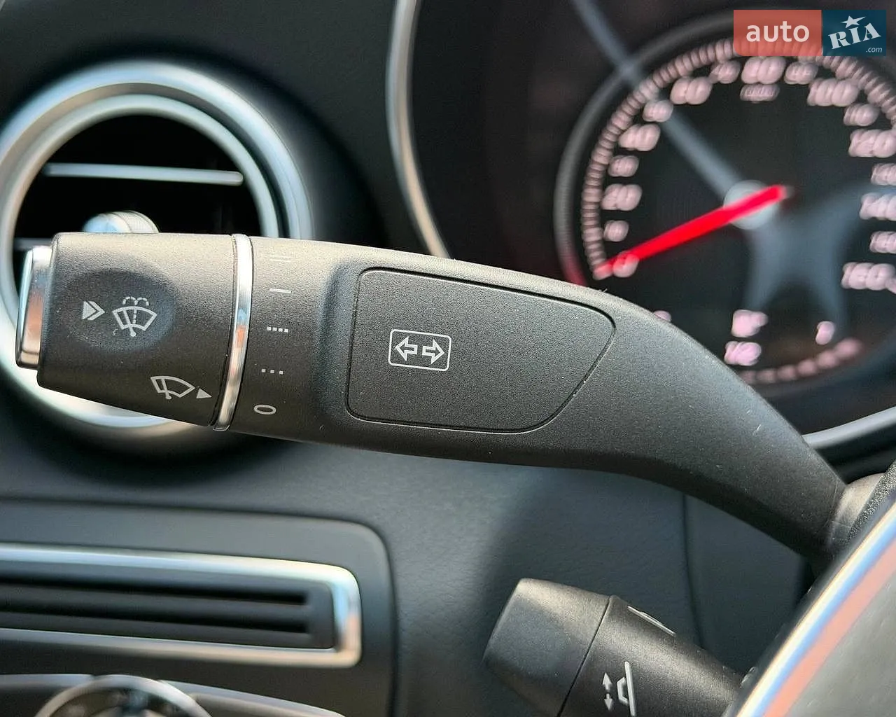2015 Mercedes-Benz C-klasse - мініатюра 30