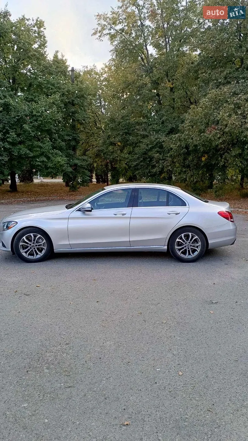 2017 Mercedes-Benz C-klasse - фото 1