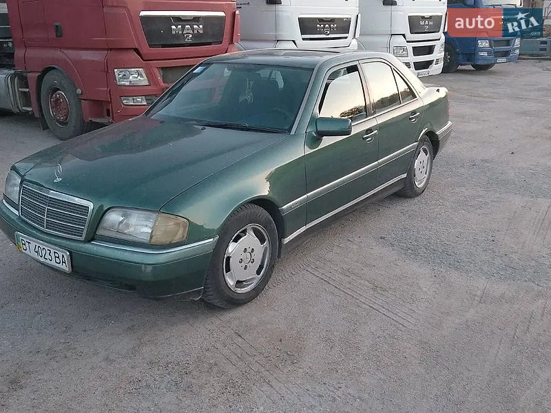 Mercedes-Benz C-Class