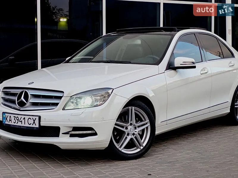 Mercedes-Benz C-Class 2011