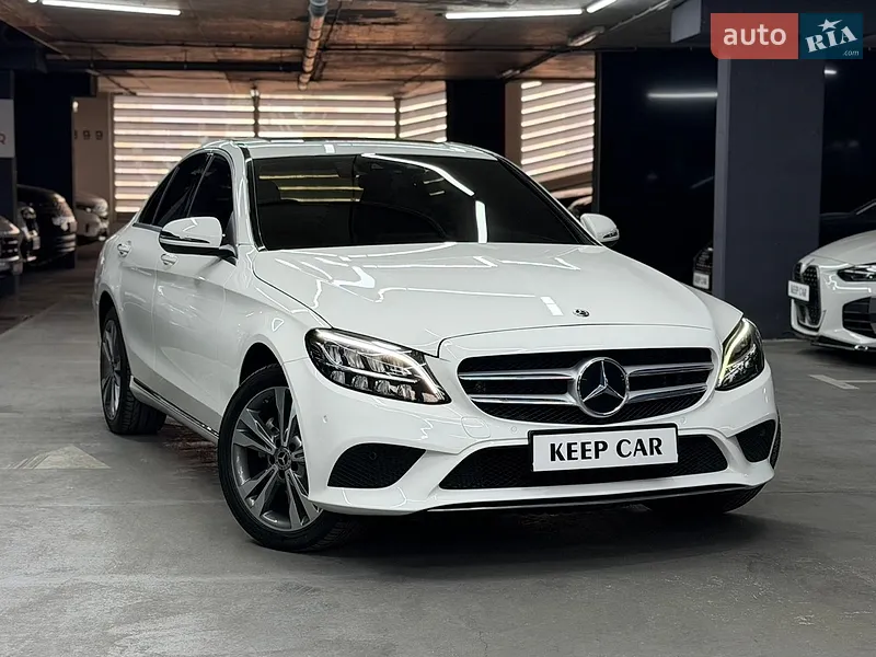 Mercedes-Benz C-Class 2020