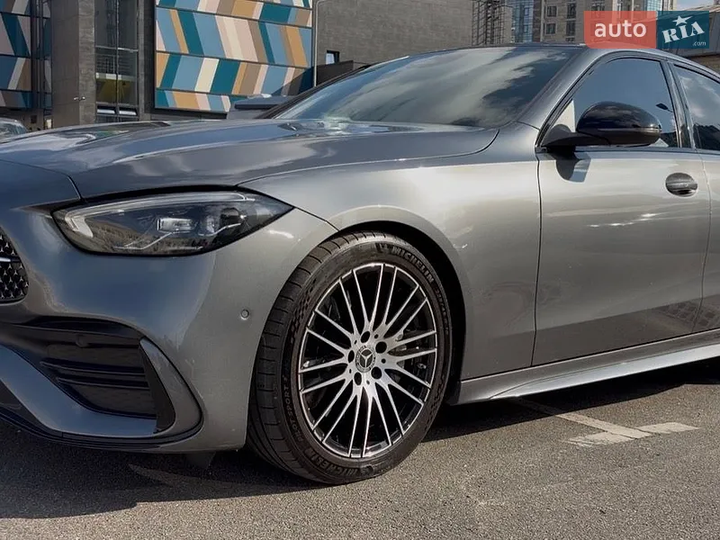 Mercedes-Benz C-Class 2022