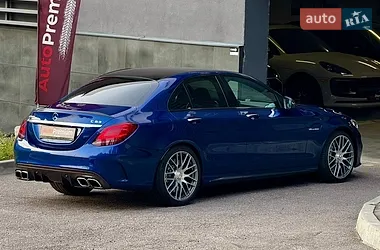 Mercedes-Benz C-Class 2019