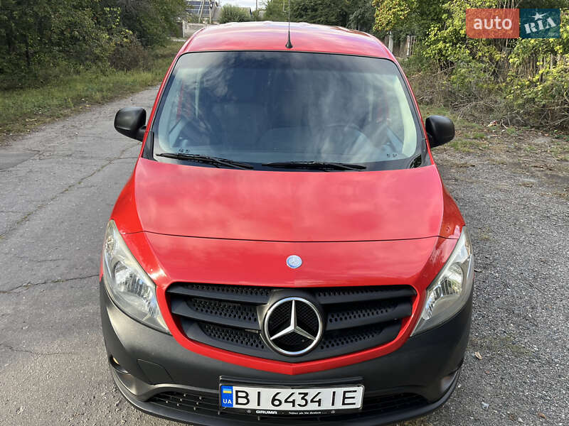 Грузовой фургон Mercedes-Benz Citan 2013 в Хороле