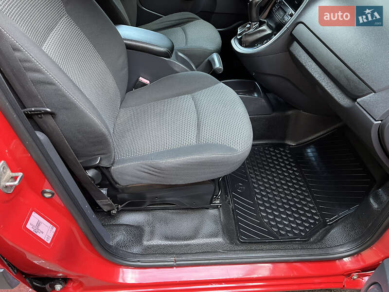 Грузовой фургон Mercedes-Benz Citan 2013 в Хороле