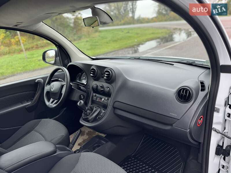 Мінівен Mercedes-Benz Citan 2016 в Дубні