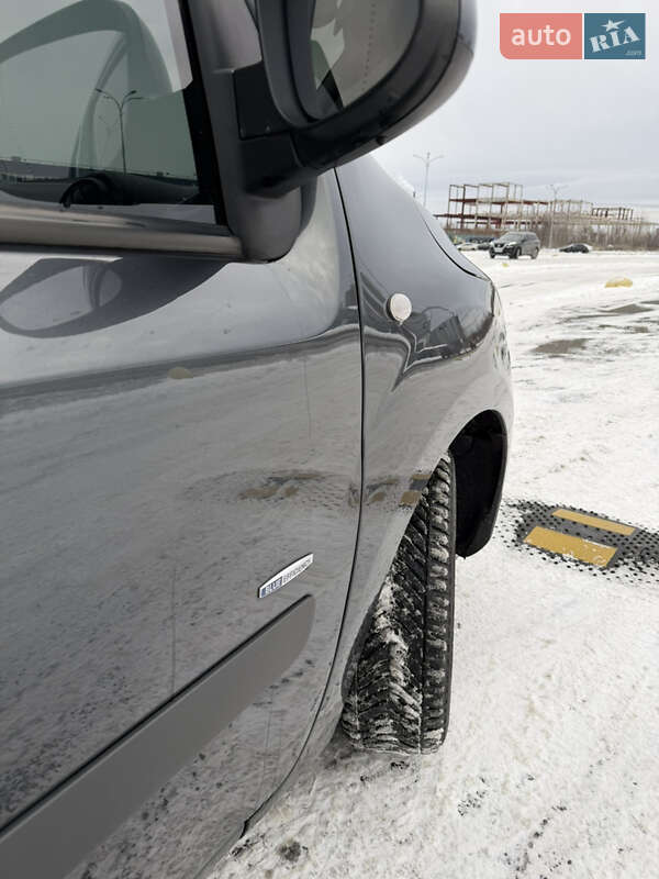 Минивэн Mercedes-Benz Citan 2013 в Киеве фото 3 Минивэн Mercedes-Benz Citan 2013 в Киеве