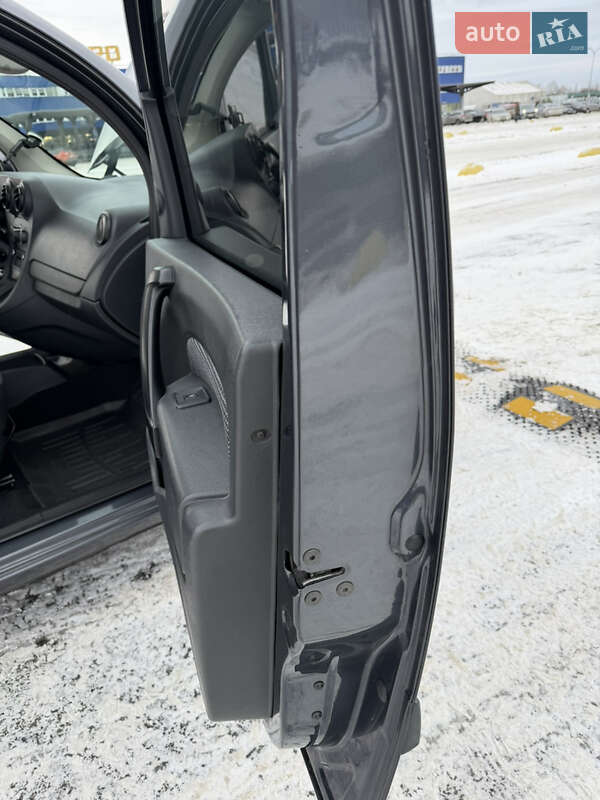 Минивэн Mercedes-Benz Citan 2013 в Киеве фото 11 Минивэн Mercedes-Benz Citan 2013 в Киеве