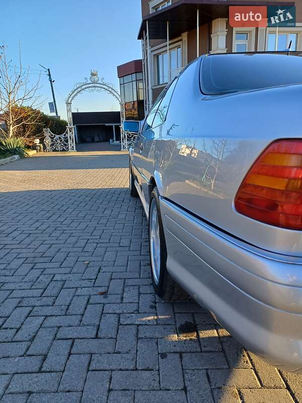 Купе Mercedes-Benz CL-Class 1995 в Черновцах