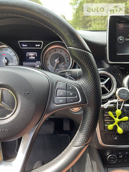 Седан Mercedes-Benz CLA-Class 2015 в Києві