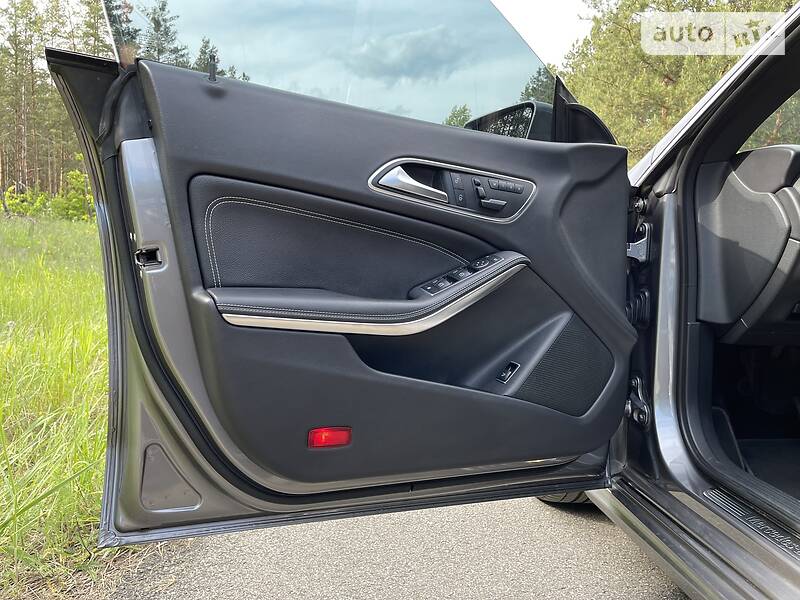 Седан Mercedes-Benz CLA-Class 2015 в Києві