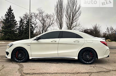 Седан Mercedes-Benz CLA-Class 2014 в Днепре