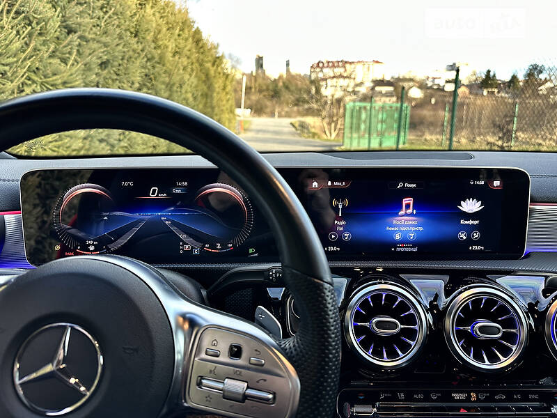 Седан Mercedes-Benz CLA-Class 2019 в Львове
