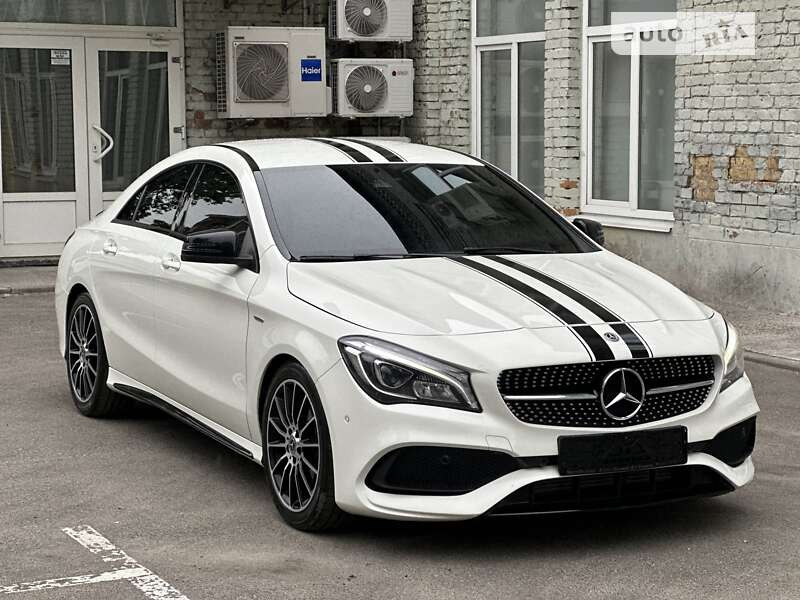 Седан Mercedes-Benz CLA-Class 2017 в Киеве