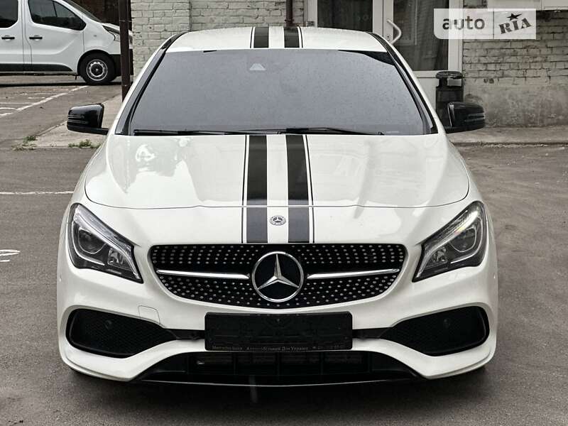 Седан Mercedes-Benz CLA-Class 2017 в Киеве