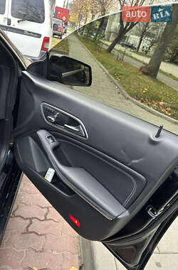 Седан Mercedes-Benz CLA-Class 2017 в Львове