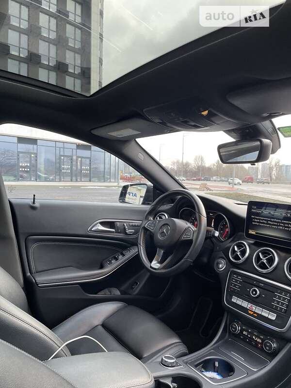 Седан Mercedes-Benz CLA-Class 2017 в Киеве фото 22 Седан Mercedes-Benz CLA-Class 2017 в Киеве