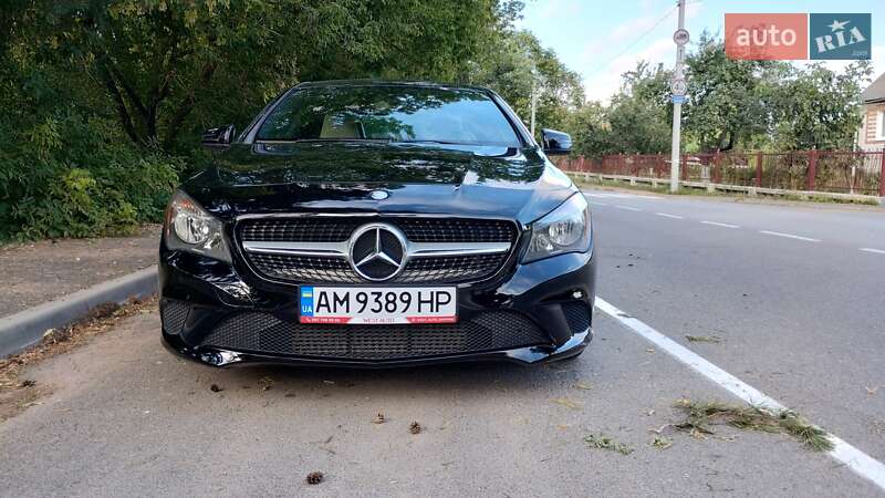 Седан Mercedes-Benz CLA-Class 2015 в Коростене