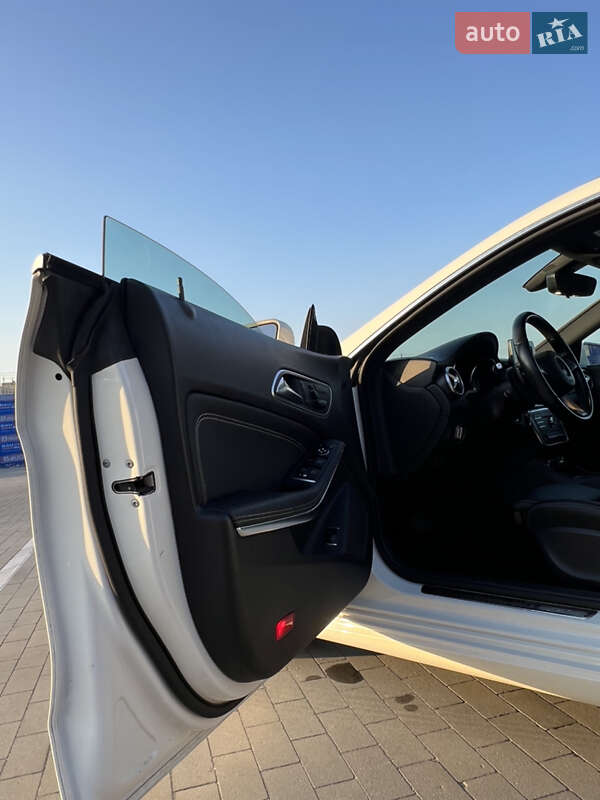 Седан Mercedes-Benz CLA-Class 2015 в Виннице