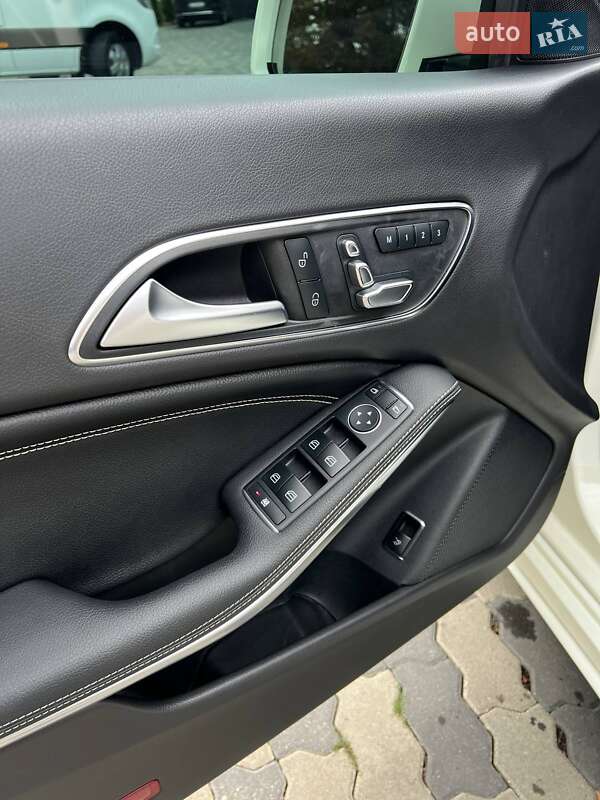 Седан Mercedes-Benz CLA-Class 2016 в Черновцах фото 14 Седан Mercedes-Benz CLA-Class 2016 в Черновцах