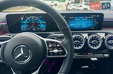 Седан Mercedes-Benz CLA-Class 2020 в 