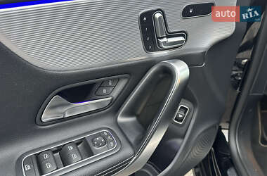 Седан Mercedes-Benz CLA-Class 2020 в 