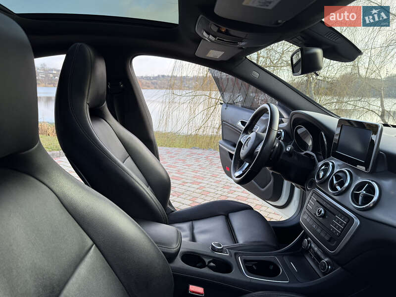 Седан Mercedes-Benz CLA-Class 2016 в Киеве