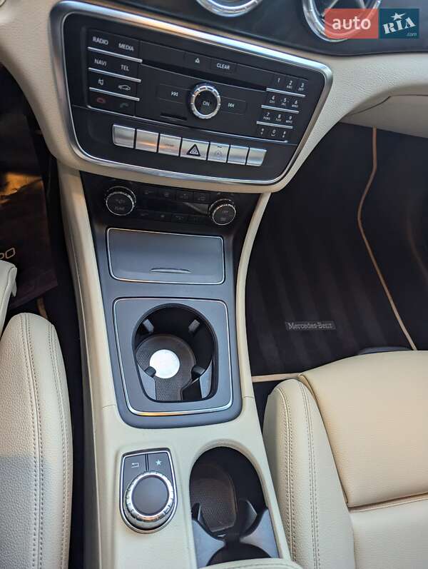Седан Mercedes-Benz CLA-Class 2016 в Киеве
