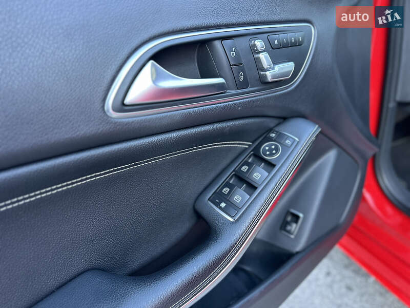 Седан Mercedes-Benz CLA-Class 2014 в Запоріжжі