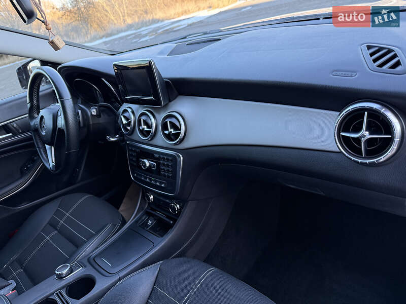 Седан Mercedes-Benz CLA-Class 2013 в Луцке