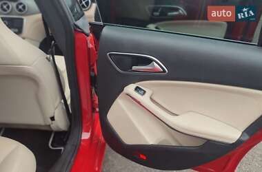 Седан Mercedes-Benz CLA-Class 2018 в 
