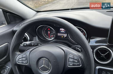 Універсал Mercedes-Benz CLA-Class 2018 в 