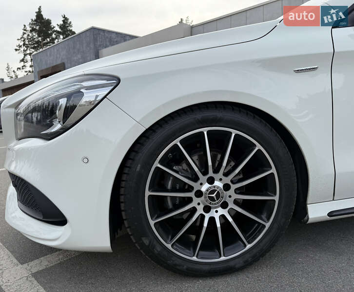 Седан Mercedes-Benz CLA-Class 2017 в Киеве