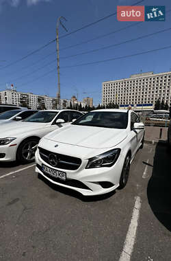 Седан Mercedes-Benz CLA-Class 2019 в Дніпрі