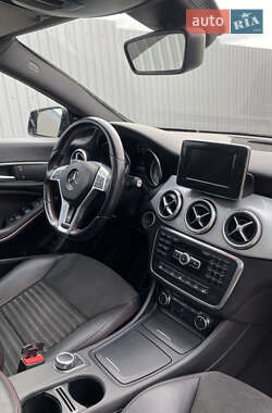 Седан Mercedes-Benz CLA-Class 2013 в 
