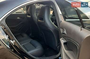 Седан Mercedes-Benz CLA-Class 2018 в 