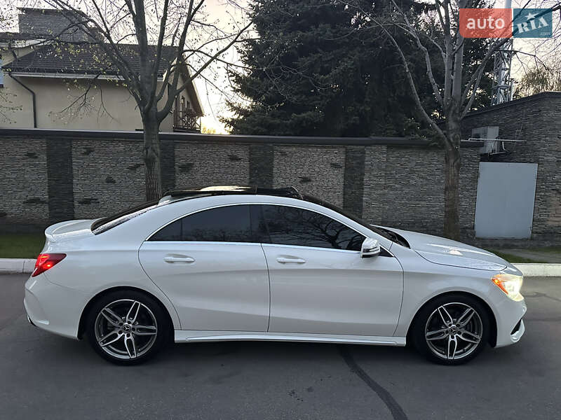Седан Mercedes-Benz CLA-Class 2017 в Дніпрі