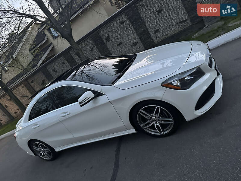 Седан Mercedes-Benz CLA-Class 2017 в Дніпрі
