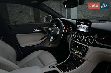 Седан Mercedes-Benz CLA-Class 2017 в 