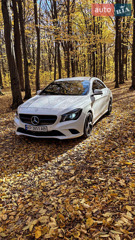 Седан Mercedes-Benz CLA-Class 2015 в 