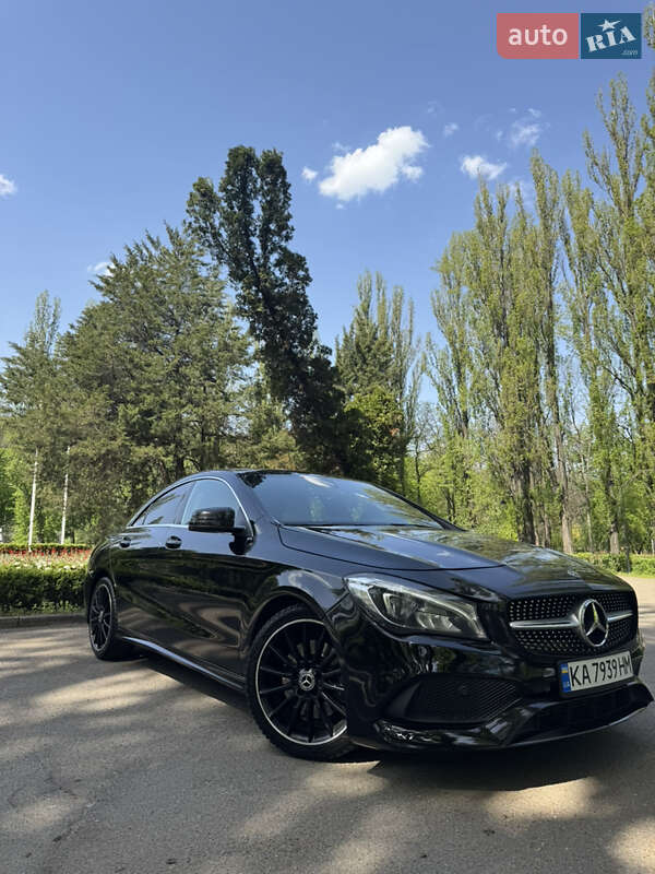 Седан Mercedes-Benz CLA-Class 2018 в Киеве